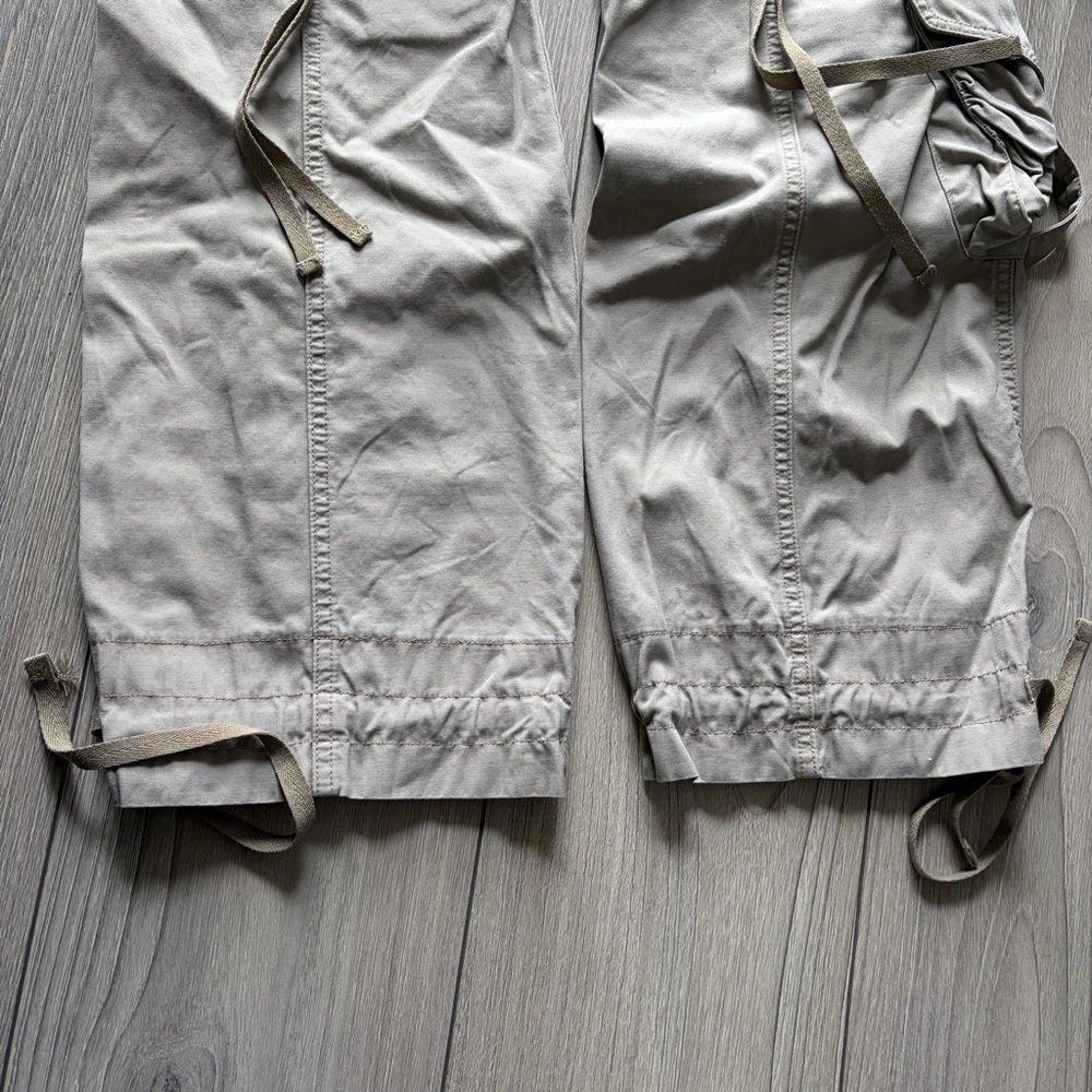 Vintage Seduction Low Rise Baggy Cargo Pants - Picture 7 of 10
